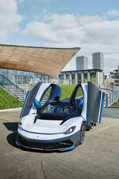 Battista Luxury Hyper GT 3.jpg Battista Luxury Hyper GT 3.jpg